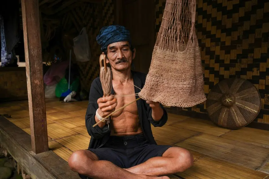 kerajinan dari bahan alam